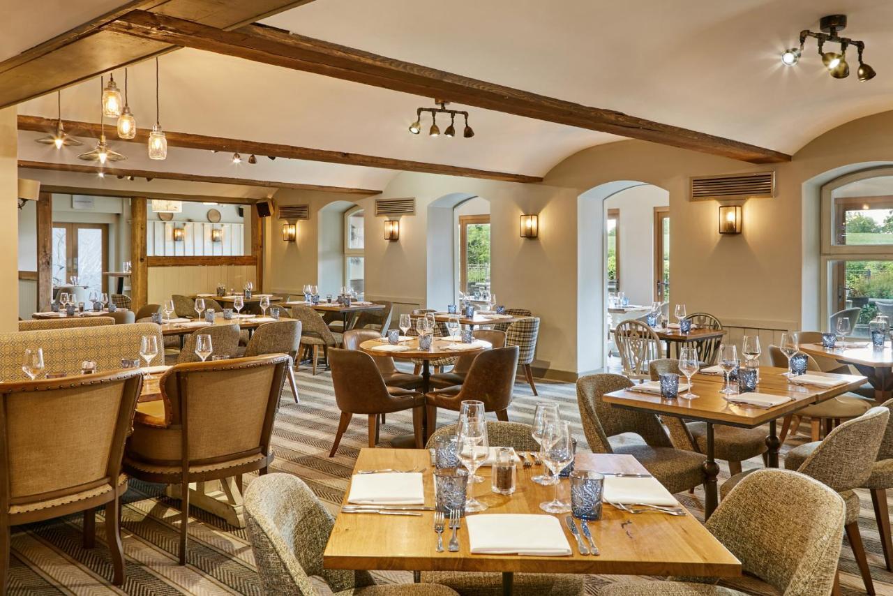 Lion Quays Resort Chirk Exterior photo