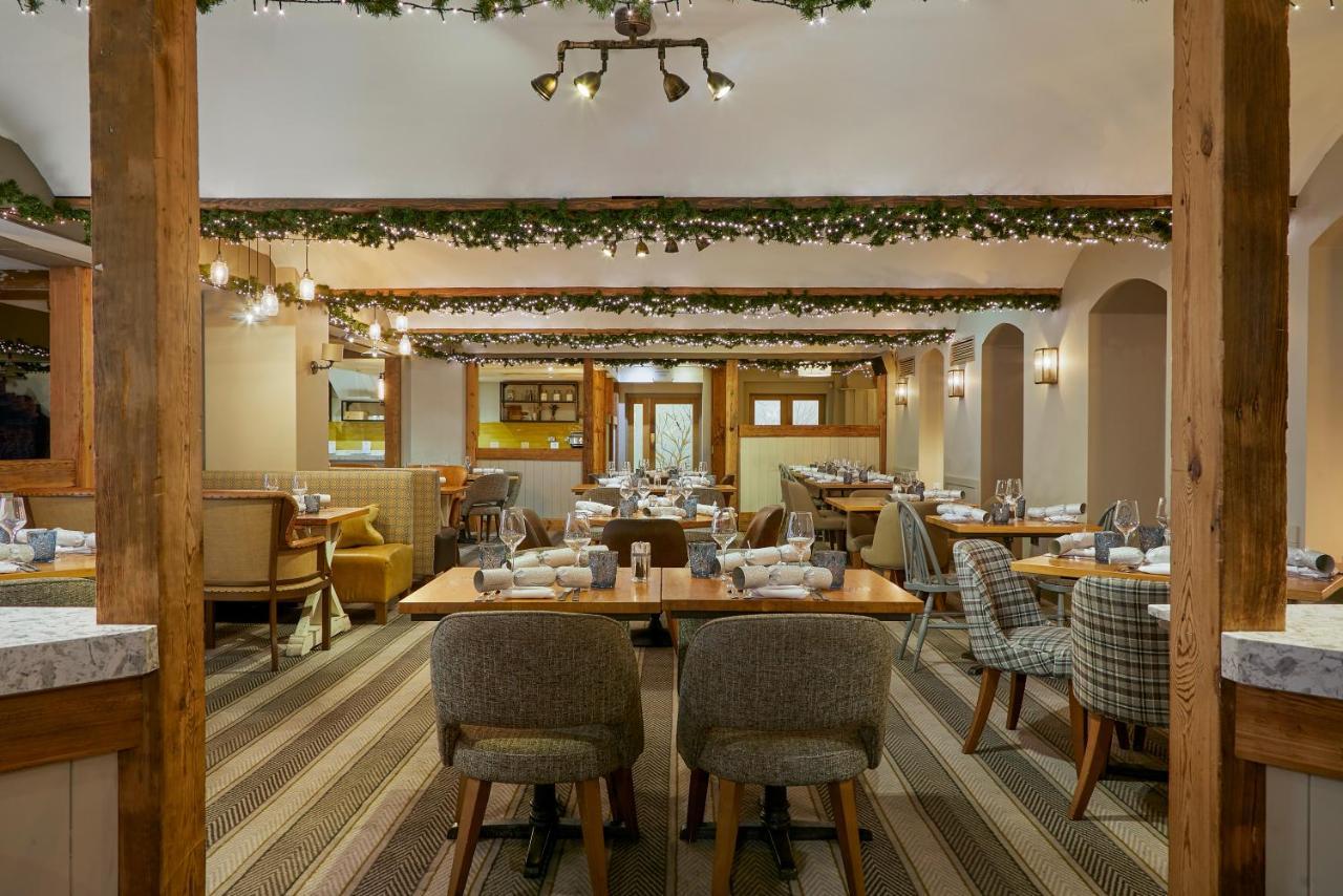 Lion Quays Resort Chirk Exterior photo